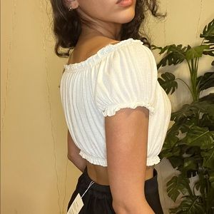 Divided by H&M White Ruffle Puff Sleeve Crop Top